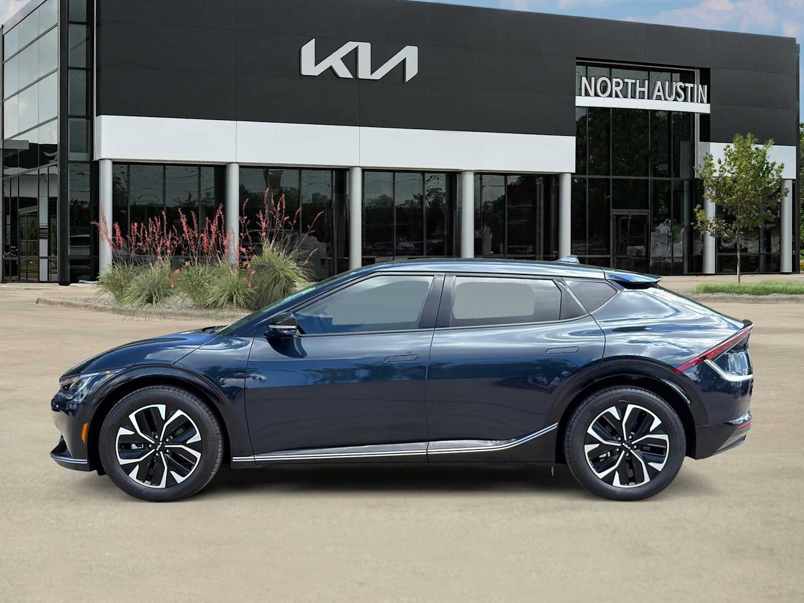 Certified 2024 Kia EV6 Wind RWD image 6