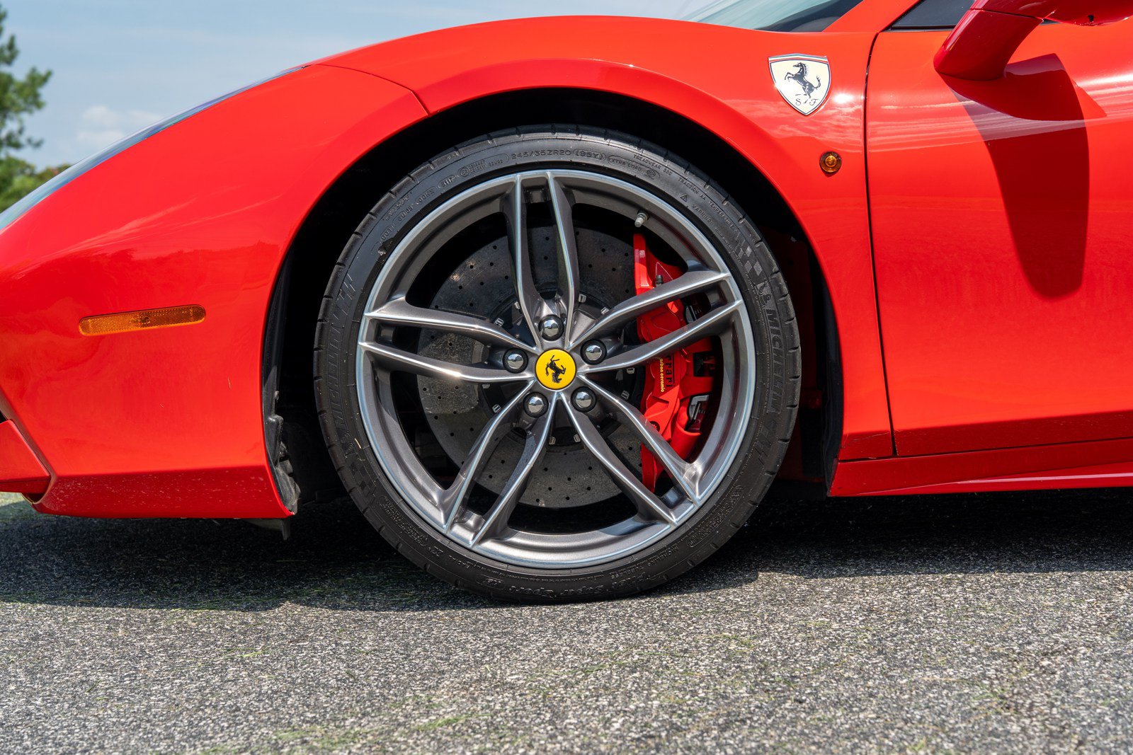 Used 2018 Ferrari 488 Spider RWD image 10