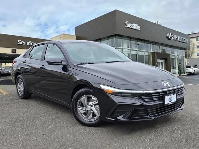 New 2026 Hyundai Elantra SE