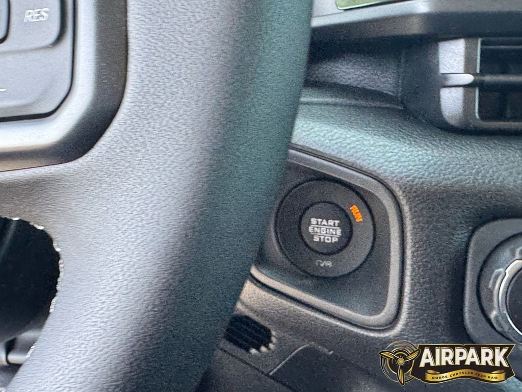 New 2025 Jeep Gladiator Sport AWD/4WD image 24