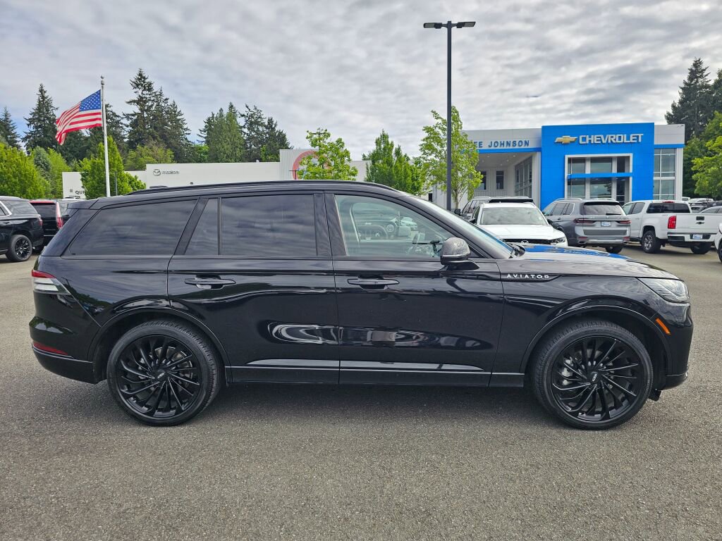 Used 2025 Lincoln Aviator Reserve w/ Equipment Group 201A AWD/4WD image 4