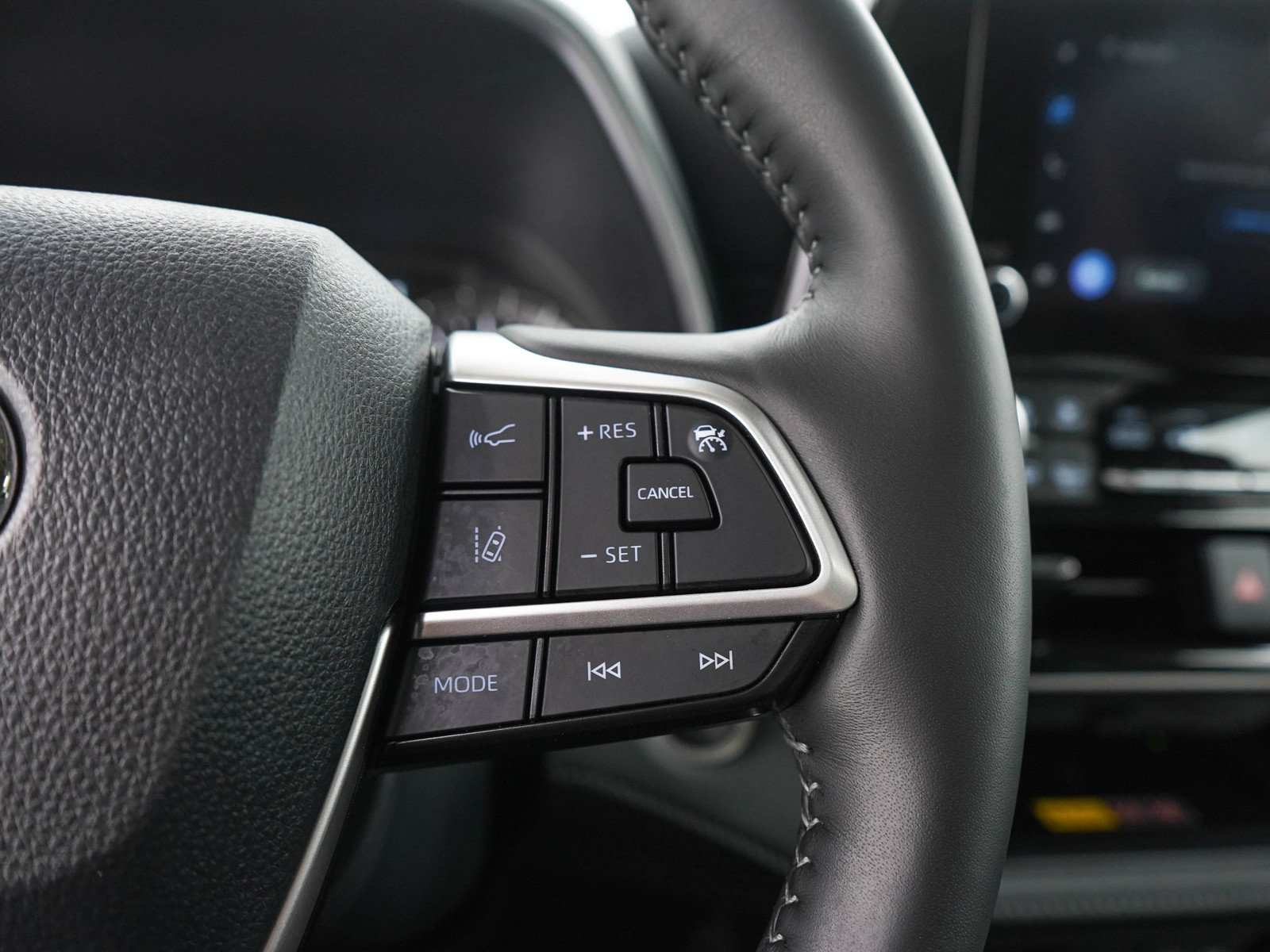 Used 2026 Toyota Highlander XLE AWD/4WD image 29