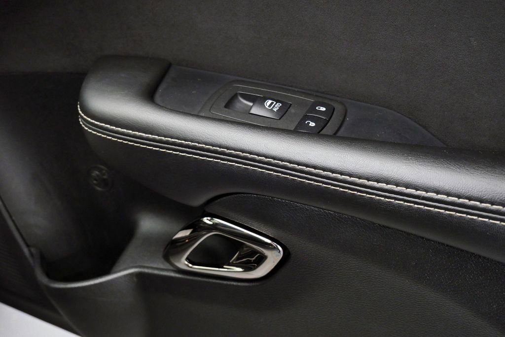 Used 2019 Dodge Challenger SRT Hellcat Redeye image 17