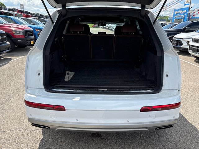 Used 2017 Audi Q7 3.0T Premium Plus AWD/4WD image 22