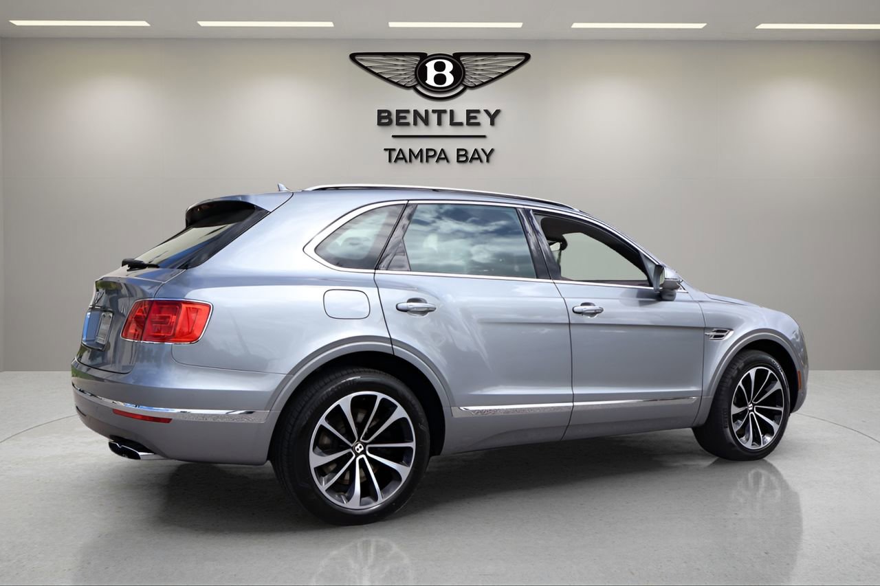 Used 2020 Bentley Bentayga image 10