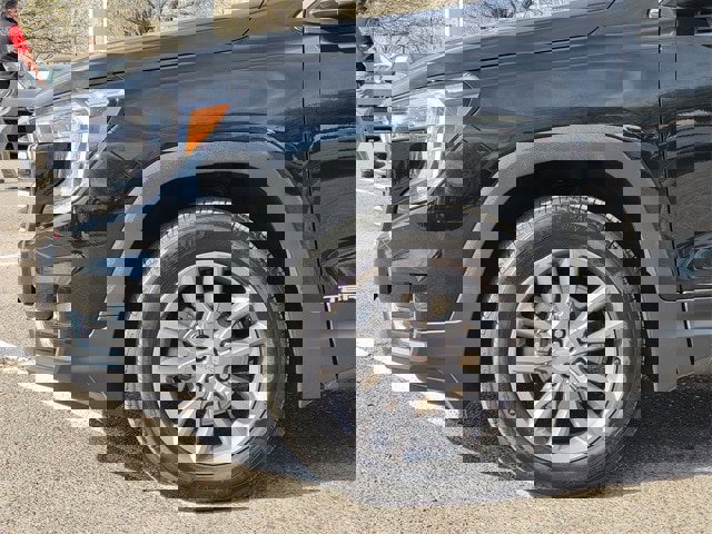 Used 2024 GMC Terrain SLT image 6