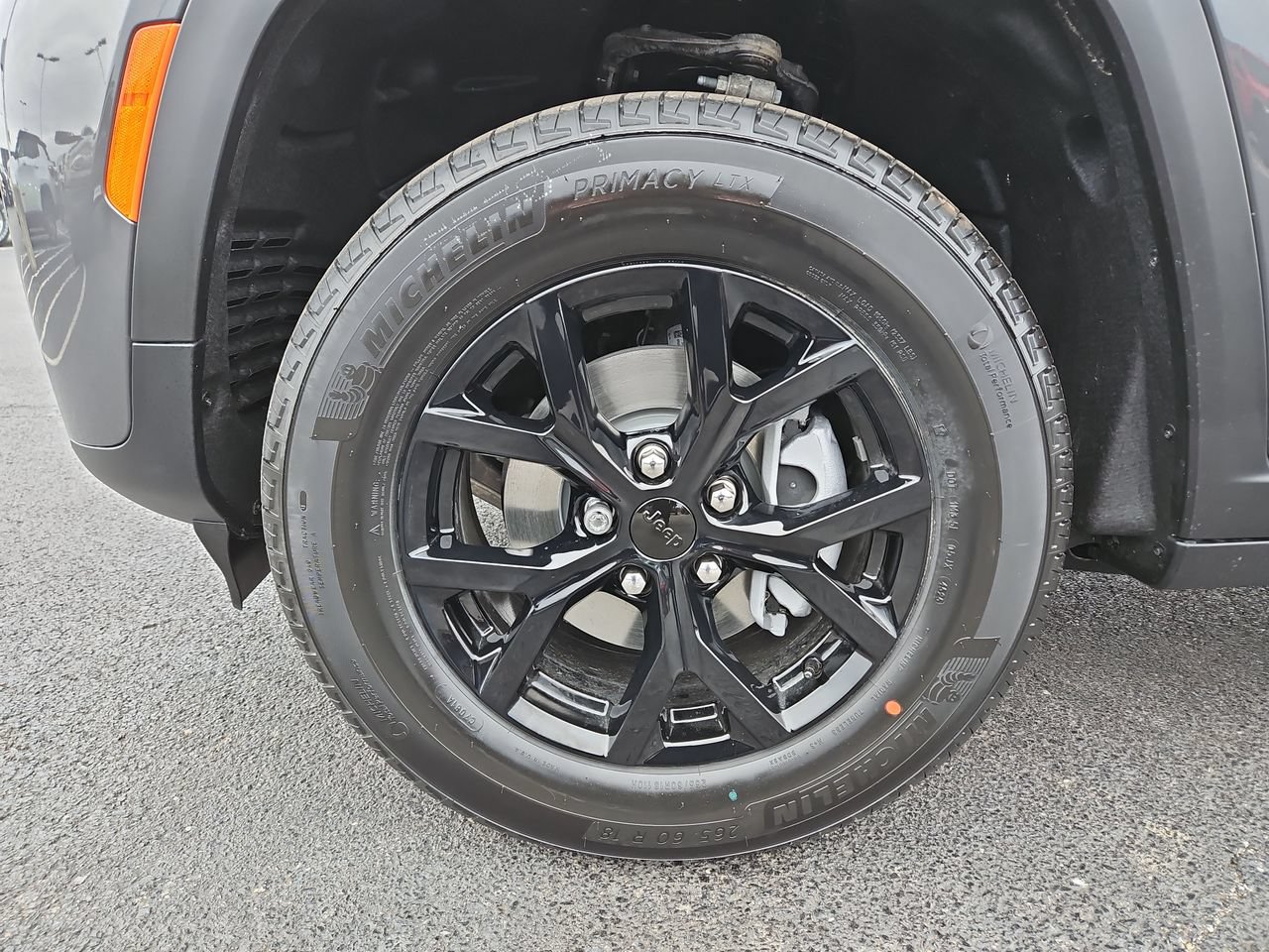 New 2026 Jeep Grand Cherokee Altitude AWD/4WD image 9