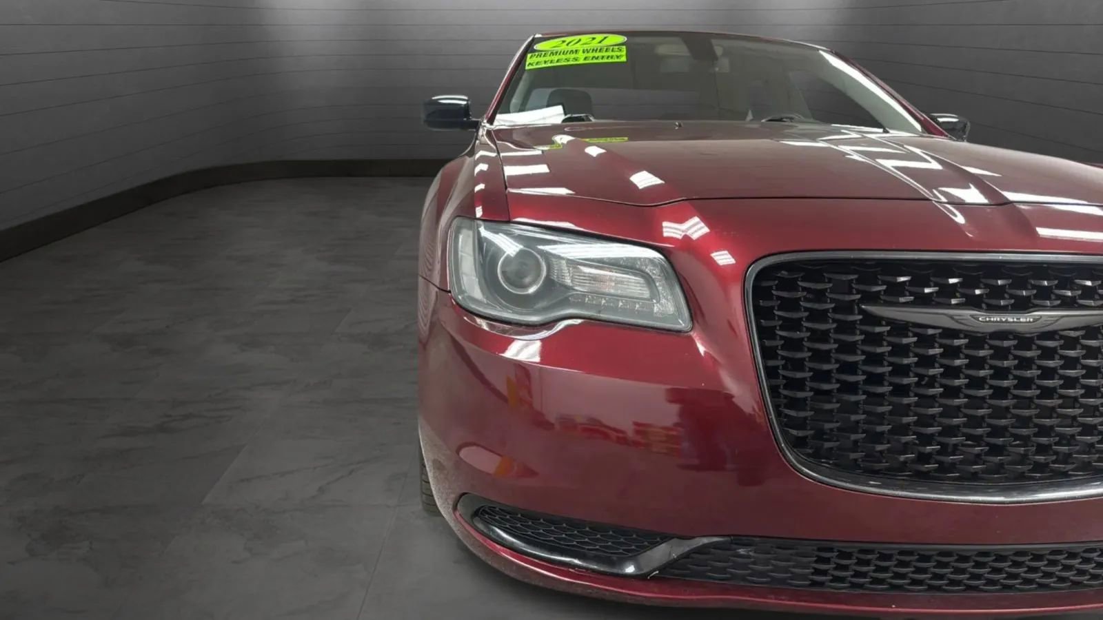 Used 2021 Chrysler 300 Touring w/ Sport Appearance Package RWD image 25