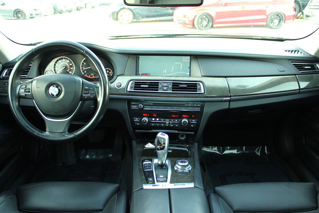 Used 2012 BMW 750Li image 12
