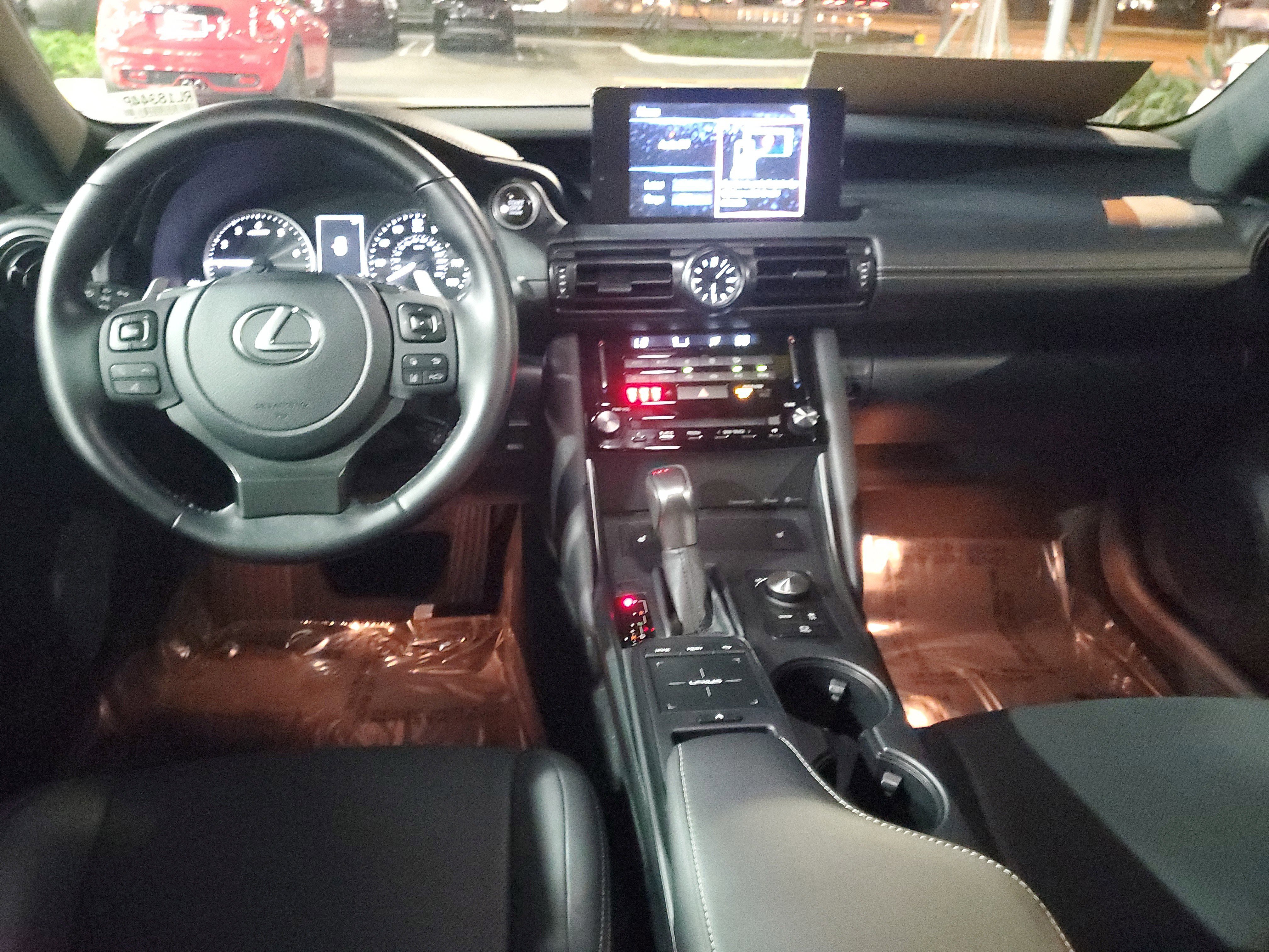 Used 2025 Lexus IS 350 F Sport image 9