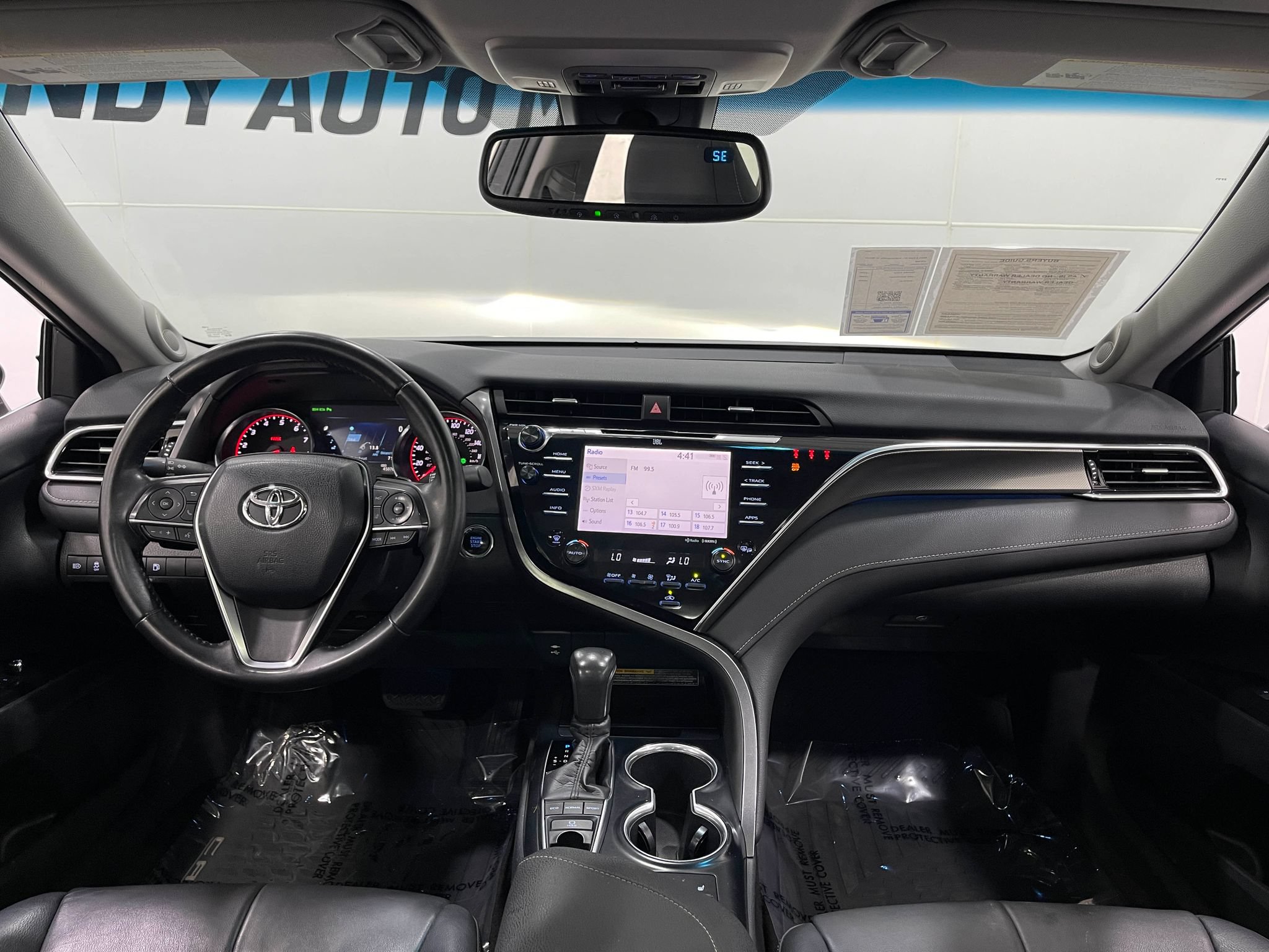 Used 2018 Toyota Camry XSE FWD image 18
