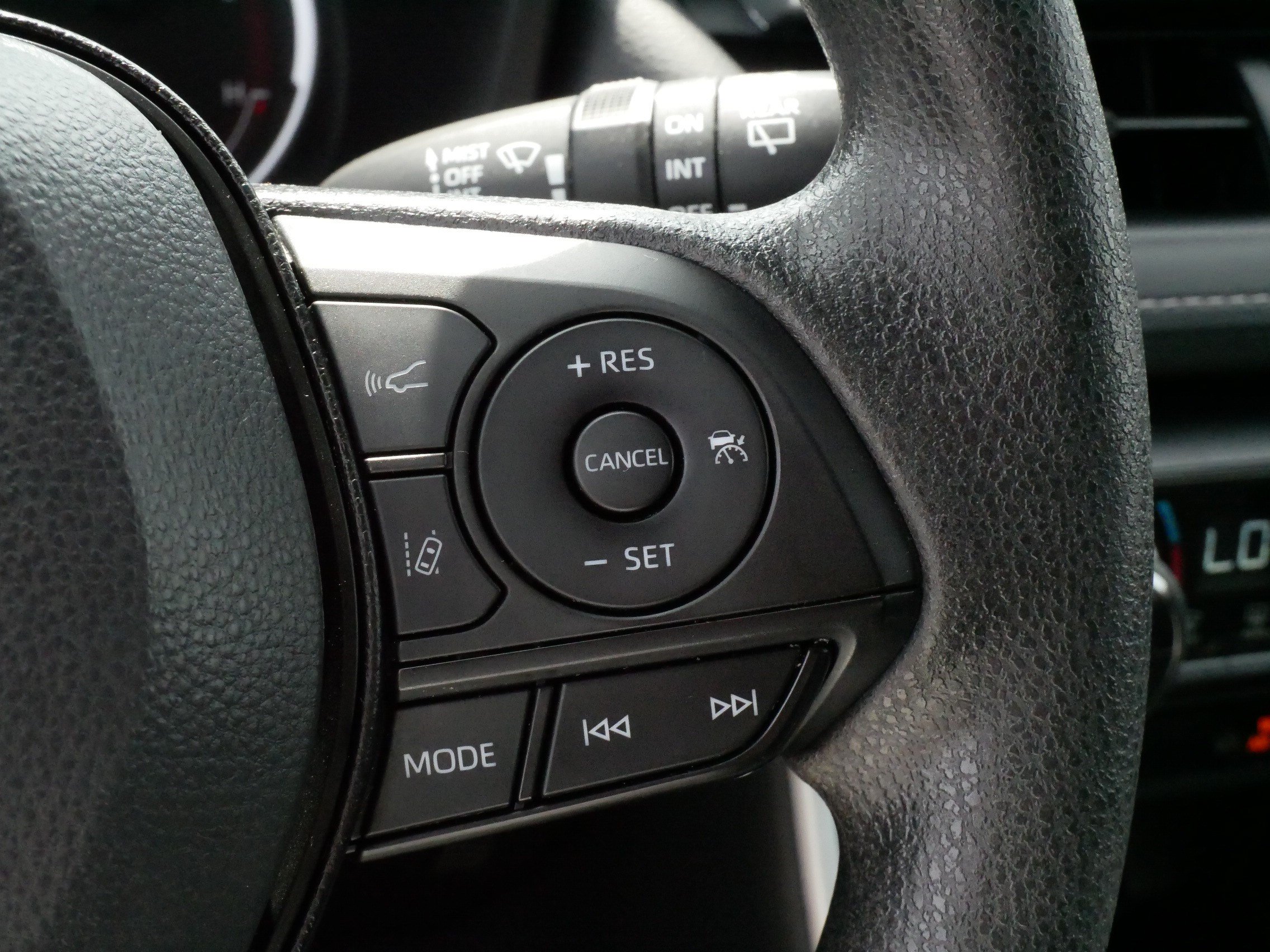 Certified 2025 Toyota RAV4 XLE AWD/4WD image 25