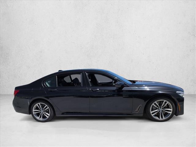 Used 2017 BMW 750i RWD image 4
