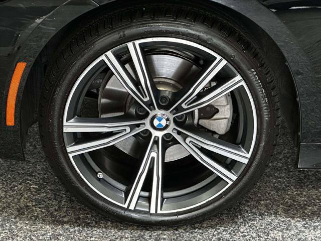 Used 2024 BMW 330i xDrive Sedan w/ Premium Package AWD/4WD image 11