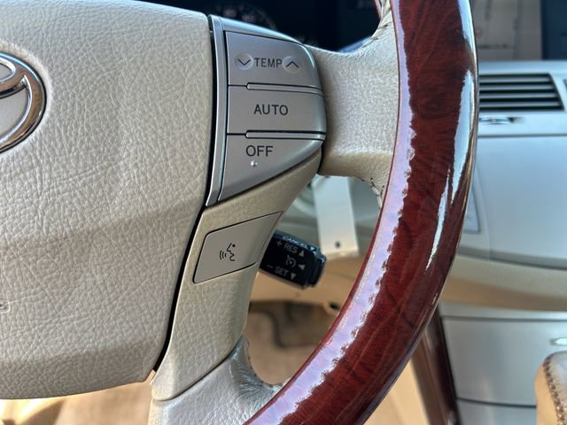 Used 2009 Toyota Avalon XLS image 30