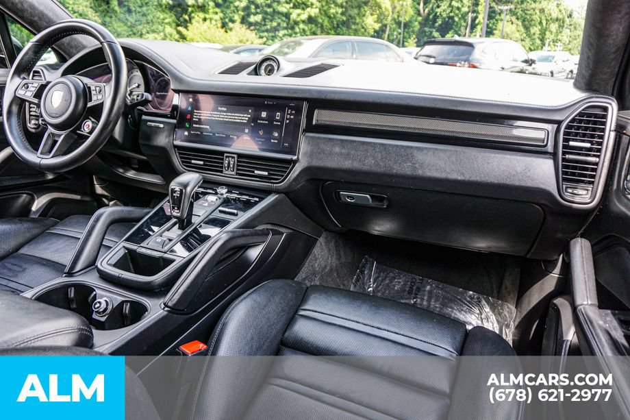 Used 2023 Porsche Cayenne Turbo GT AWD/4WD image 21