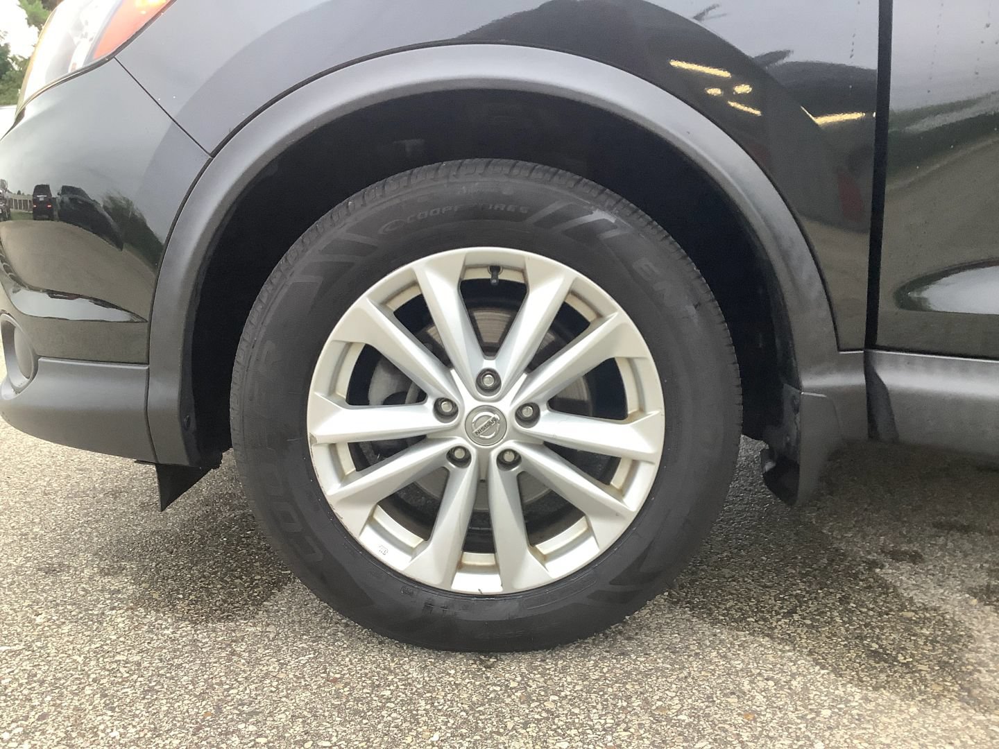 Used 2018 Nissan Rogue Sport S w/ S Appearance Package AWD/4WD image 25