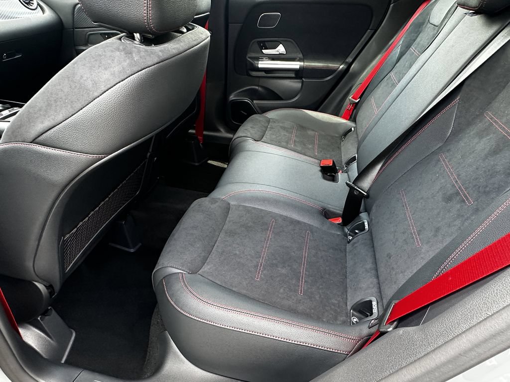 New 2026 Mercedes-Benz GLA 35 AMG 4MATIC image 24