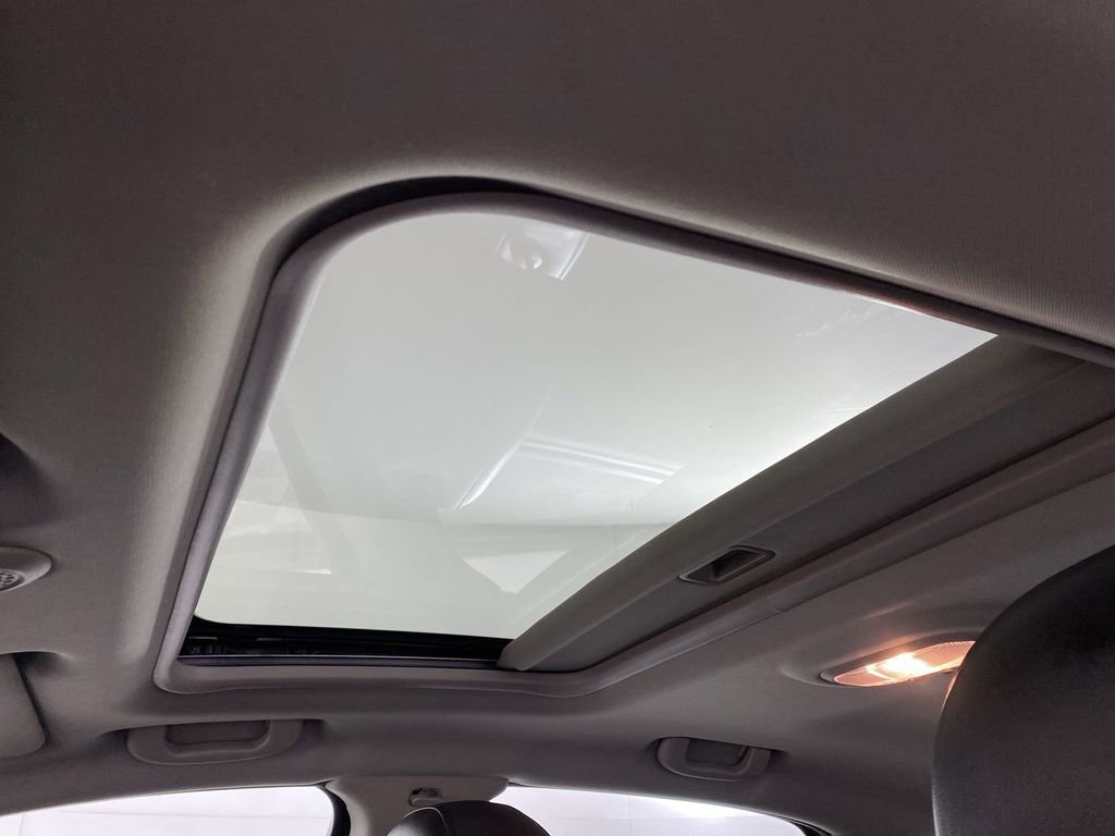 Used 2015 Chevrolet Impala LTZ image 18