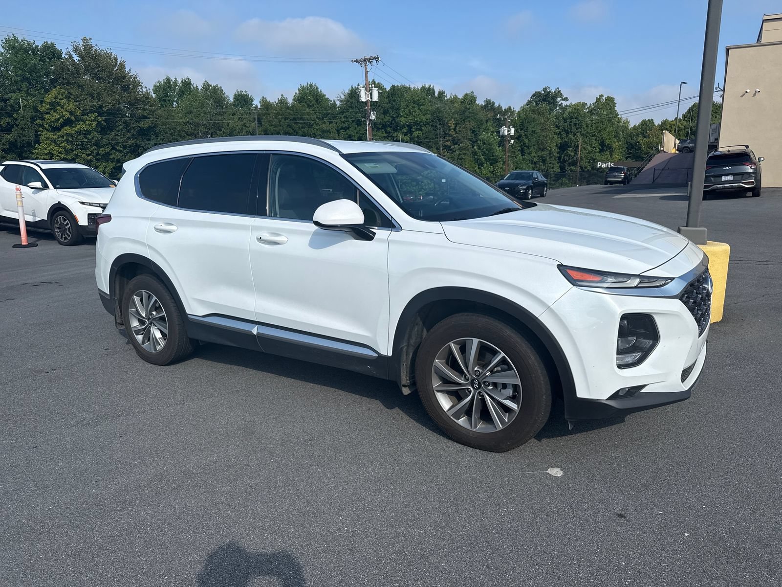 Used 2020 Hyundai Santa Fe SEL w/ Convenience Package FWD image 2