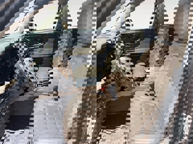 Used 2020 Lincoln Corsair Reserve w/ Equipment Group 201A image 9