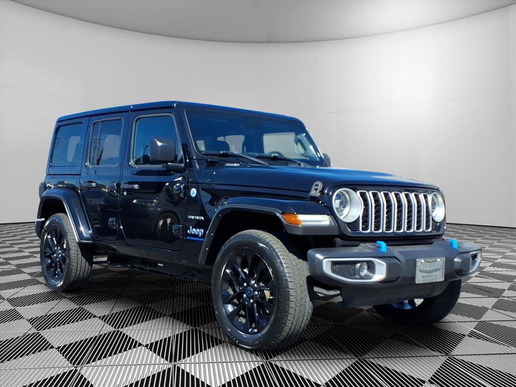 Certified 2024 Jeep Wrangler Unlimited Sahara AWD/4WD image 1
