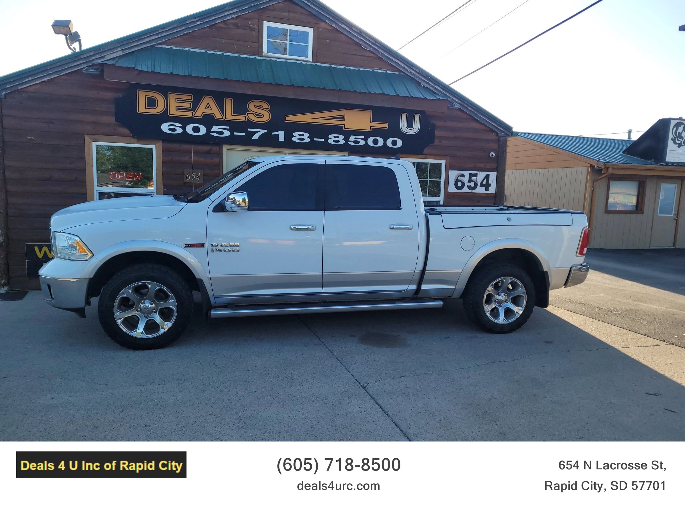 Used 2016 RAM 1500 Laramie w/ Convenience Group image 1