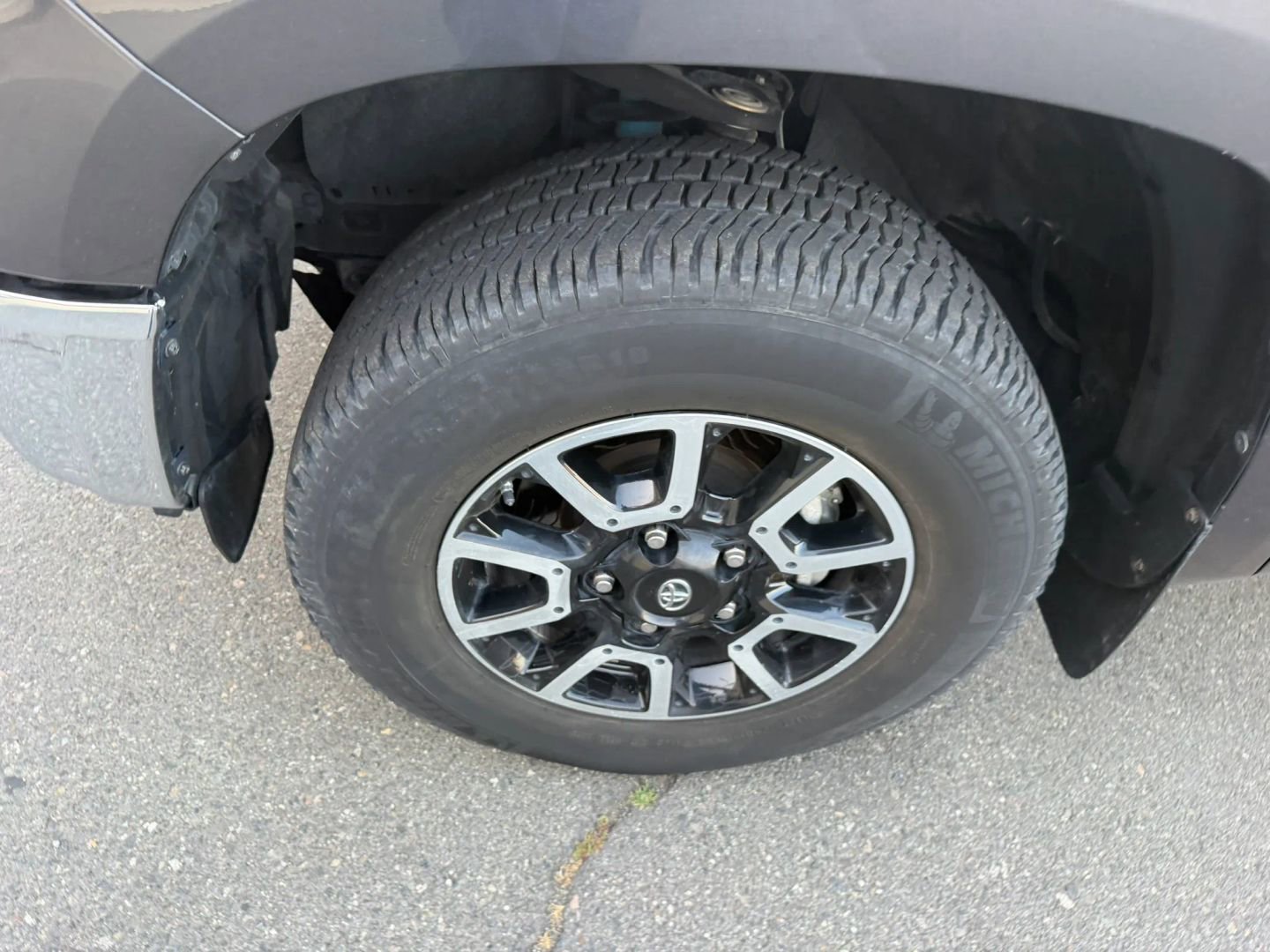 Used 2019 Toyota Tundra SR5 w/ TRD Off Road Package AWD/4WD image 35