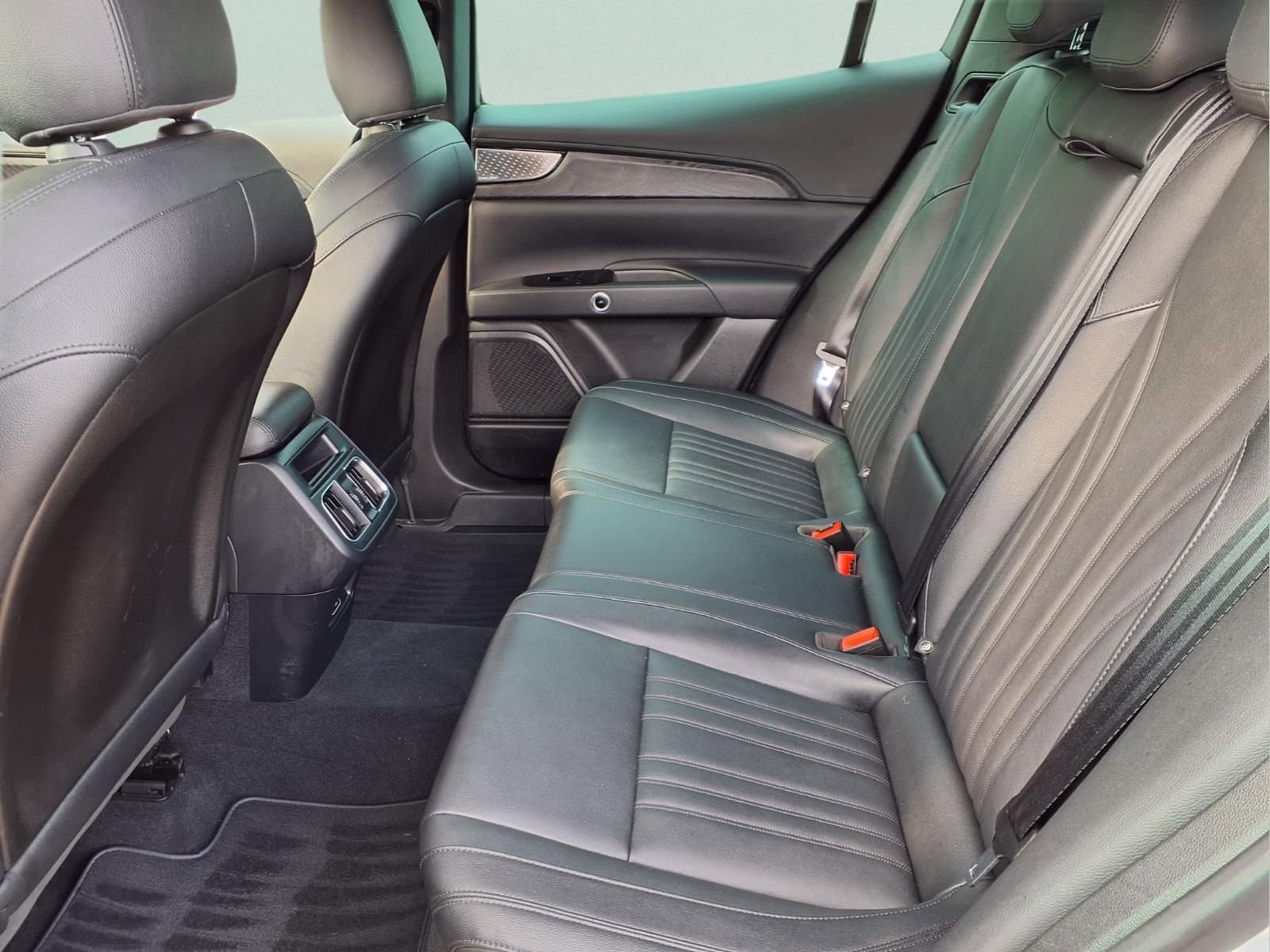 Used 2023 Maserati Grecale GT image 13