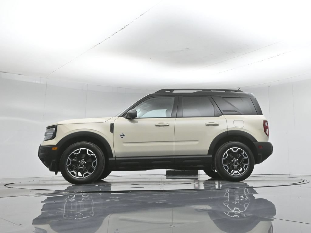 Certified 2025 Ford Bronco Sport Outer Banks w/ Outer Banks Tech Package+ AWD/4WD image 8