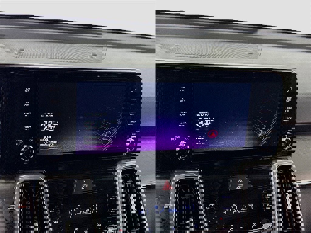 Used 2023 Kia Sorento SX image 9