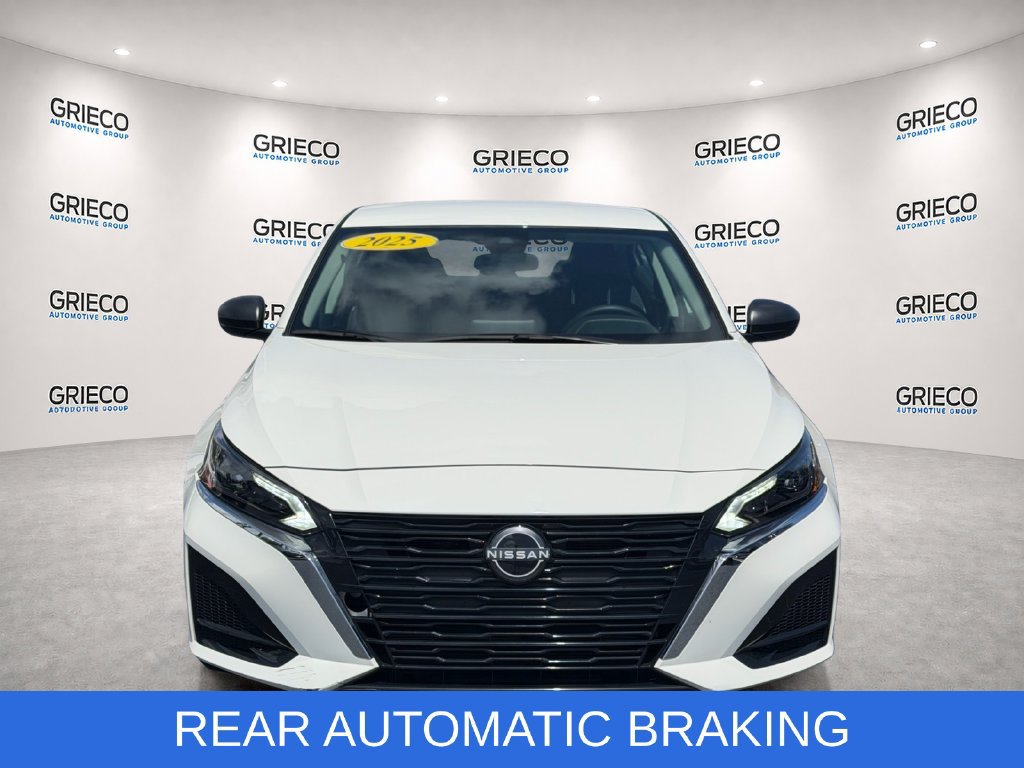 Used 2025 Nissan Altima 2.5 S FWD image 2