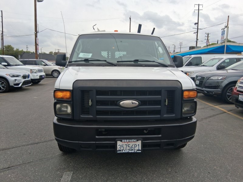 Used 2014 Ford E-150 and Econoline 150 w/ Power Group RWD image 2