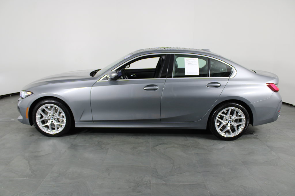 Used 2025 BMW 330i Sedan RWD image 13