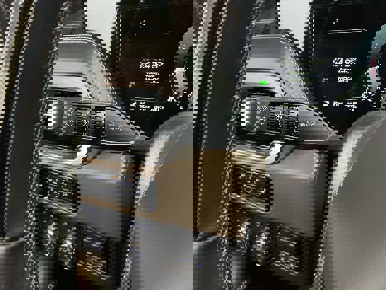 Used 2025 GMC Yukon Denali Ultimate w/ LPO, Floor Liner Package image 22