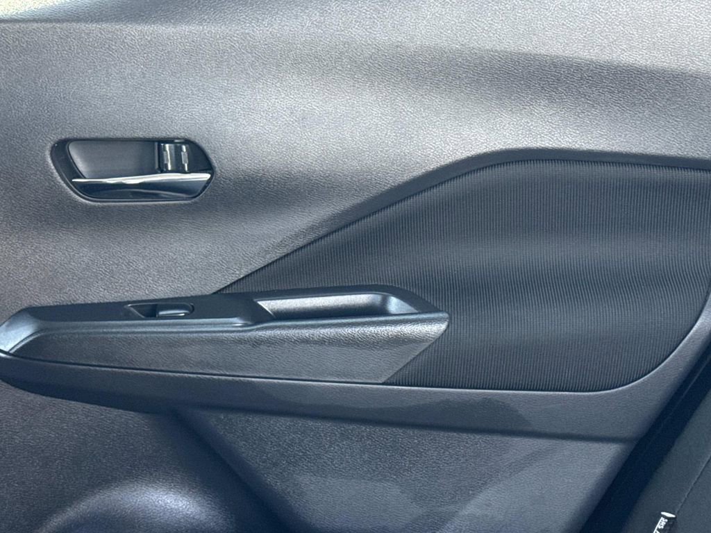 Certified 2024 Nissan Kicks SV image 14