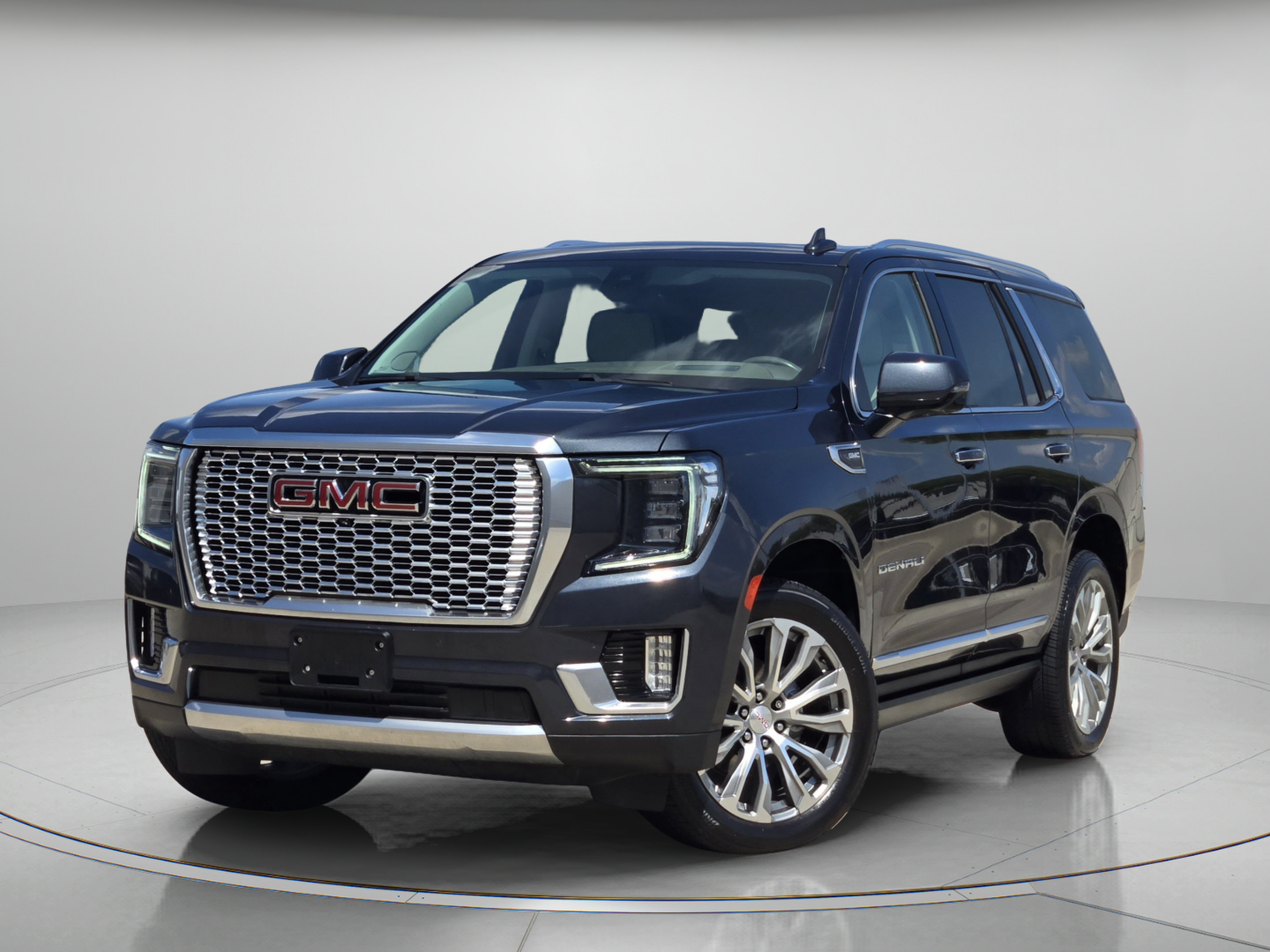 Used 2022 GMC Yukon Denali w/ Denali Premium Package AWD/4WD image 1