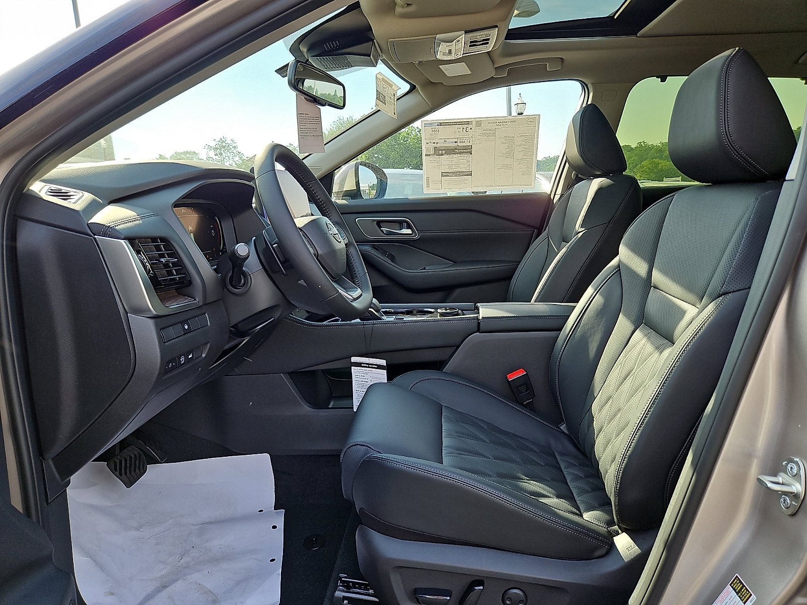 New 2026 Nissan Rogue Platinum AWD/4WD image 11