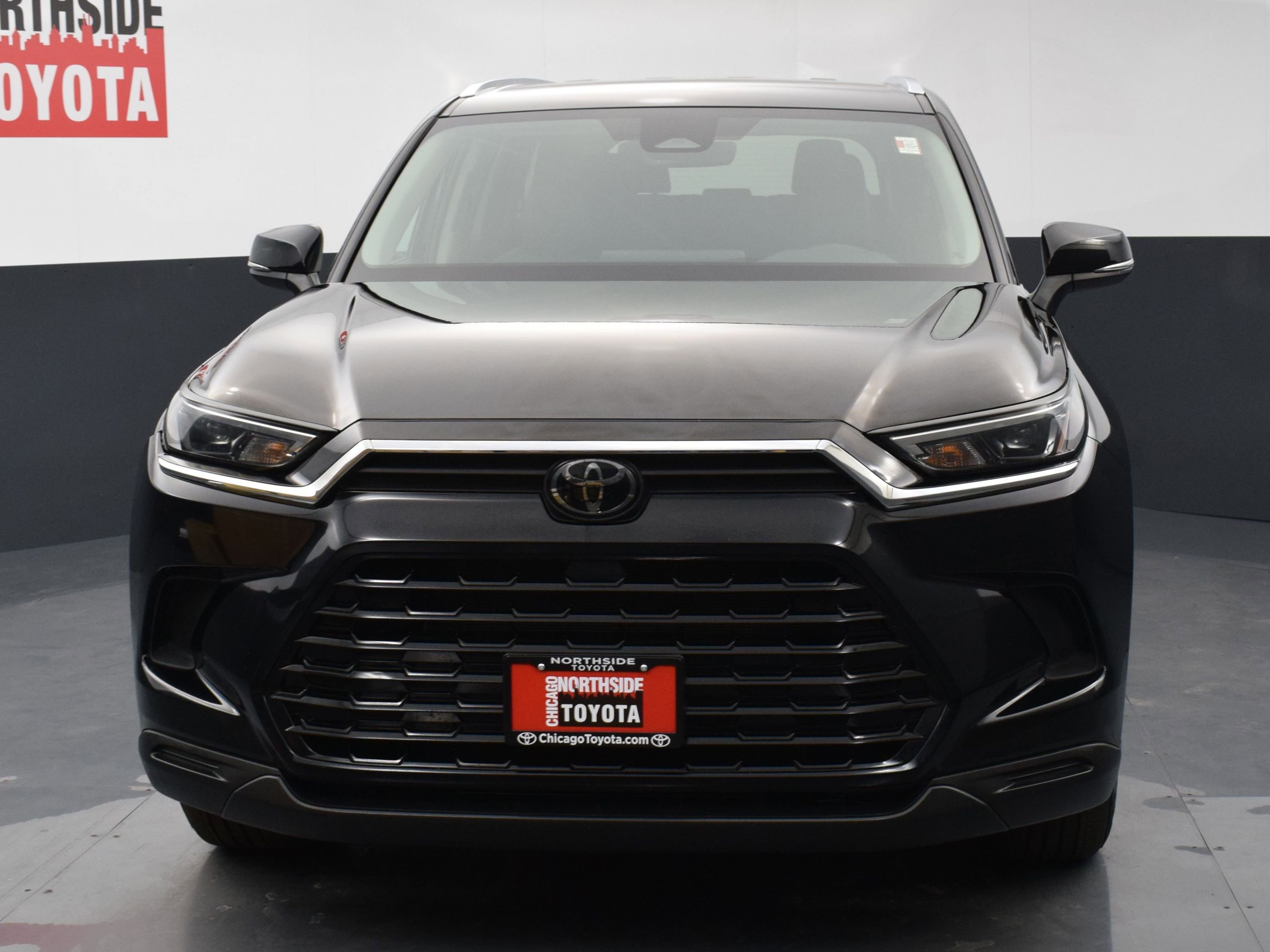 Used 2025 Toyota Grand Highlander AWD image 7