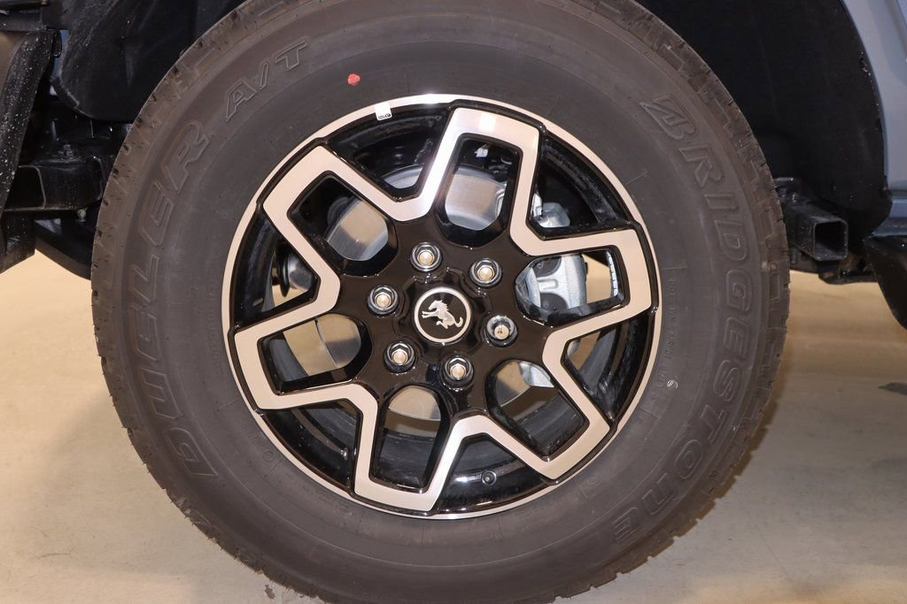 New 2025 Ford Bronco Outer Banks image 28