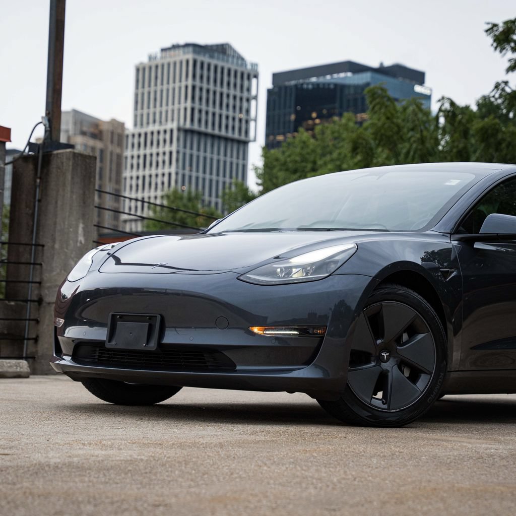 Used 2022 Tesla Model 3 Long Range AWD/4WD image 2