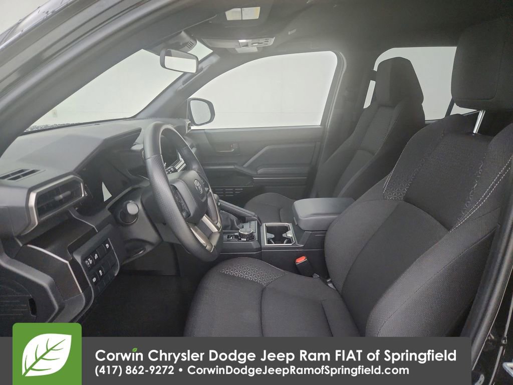 Used 2025 Toyota 4Runner SR5 image 18