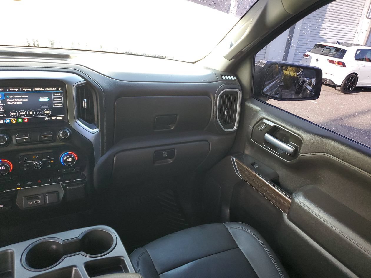 Used 2021 Chevrolet Silverado 1500 LT w/ Convenience Package II AWD/4WD image 16