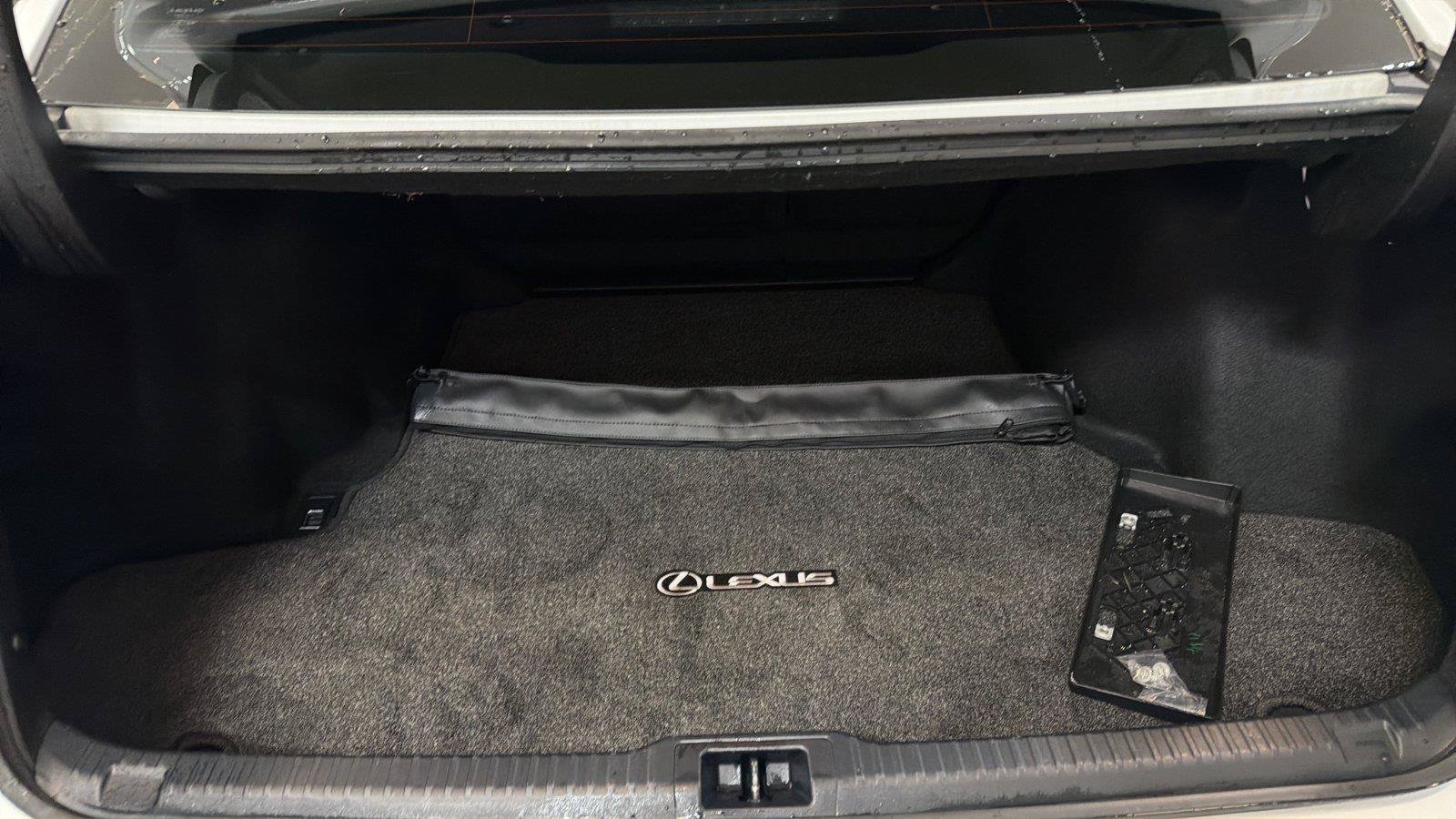 Used 2022 Lexus IS 350 F Sport RWD image 12