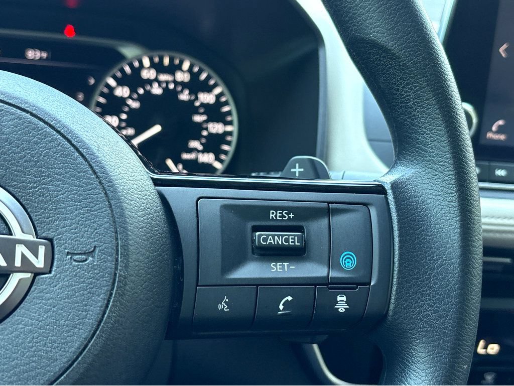 Certified 2023 Nissan Rogue SV FWD image 16