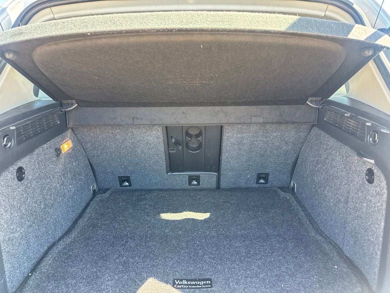 Used 2017 Volkswagen Tiguan S FWD image 32