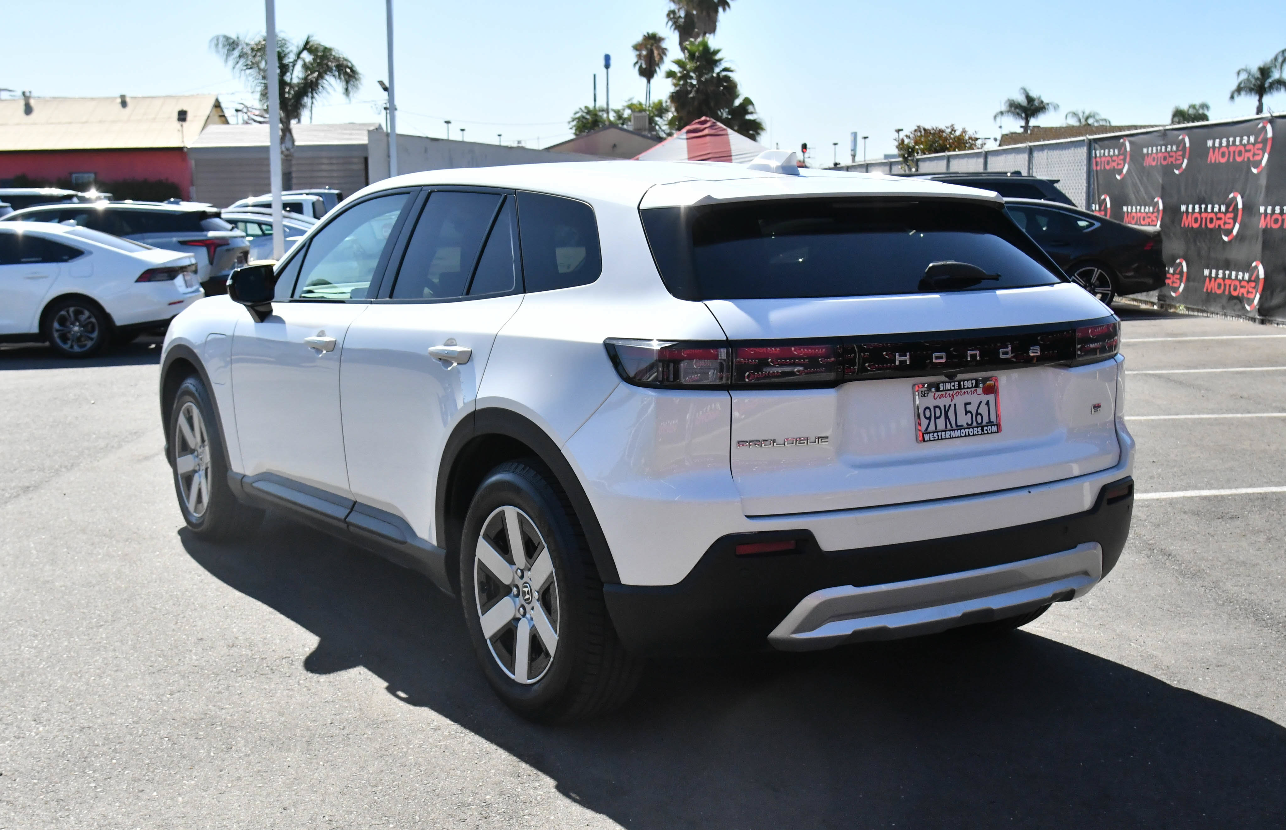 Used 2024 Honda Prologue EX image 6