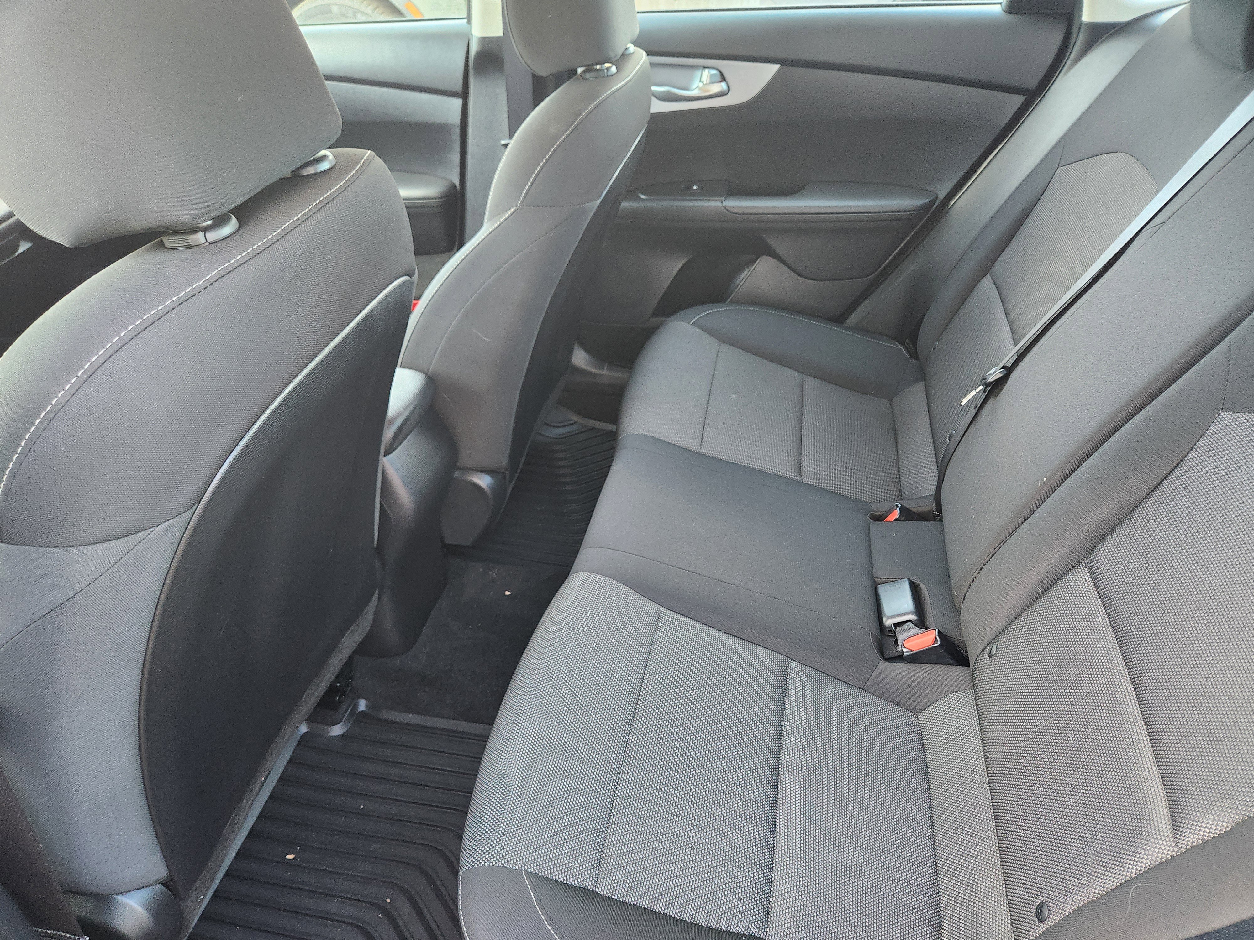 Used 2024 Kia Forte LXS w/ LXS Technology Package image 8