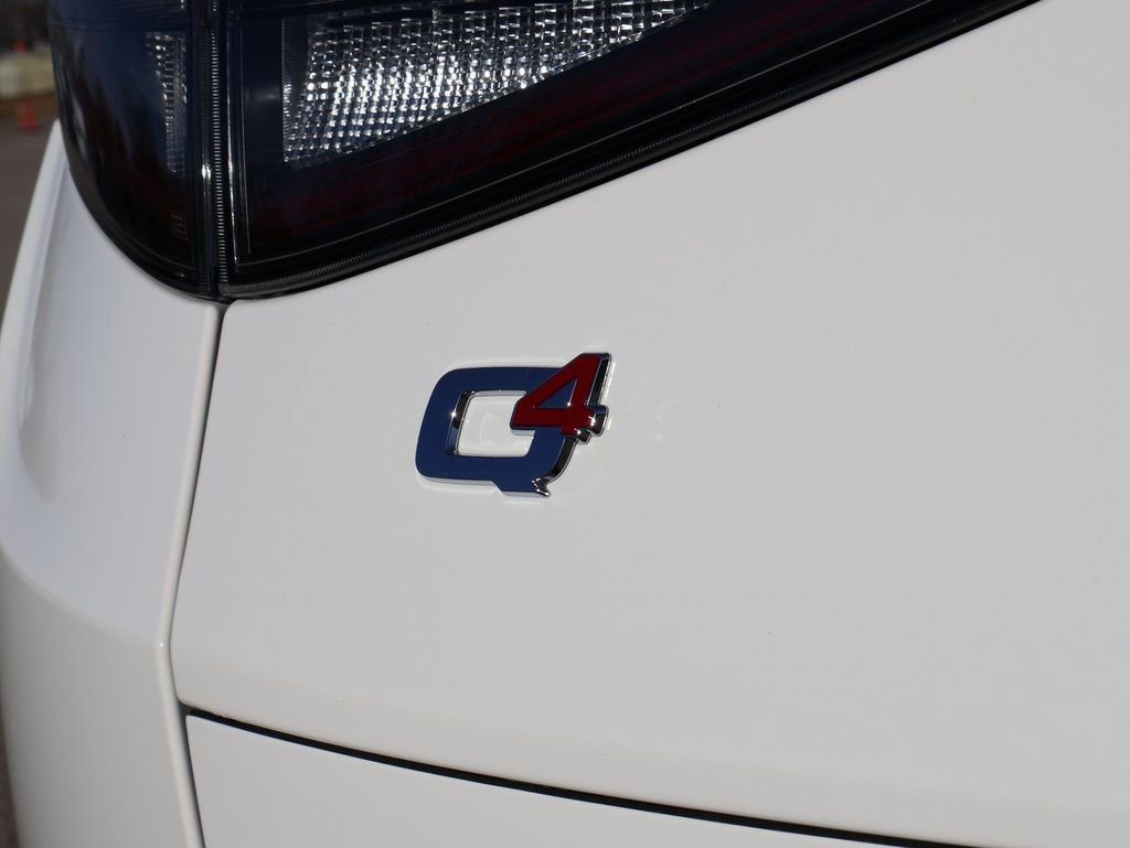 New 2025 Alfa Romeo Stelvio Sprint image 9