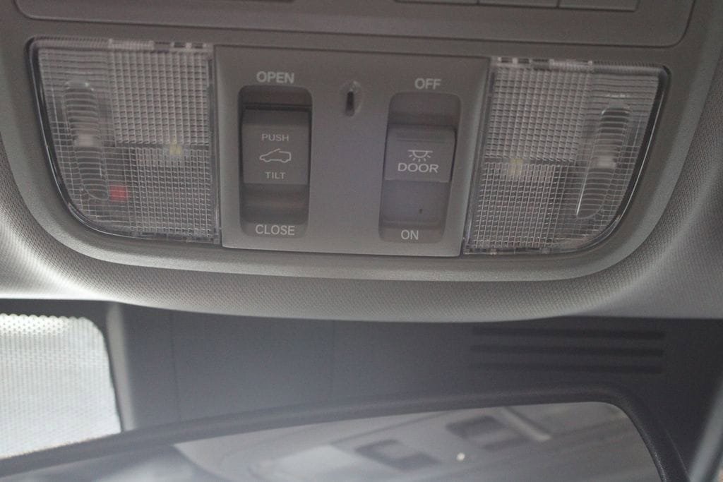 Used 2020 Honda CR-V Touring image 40